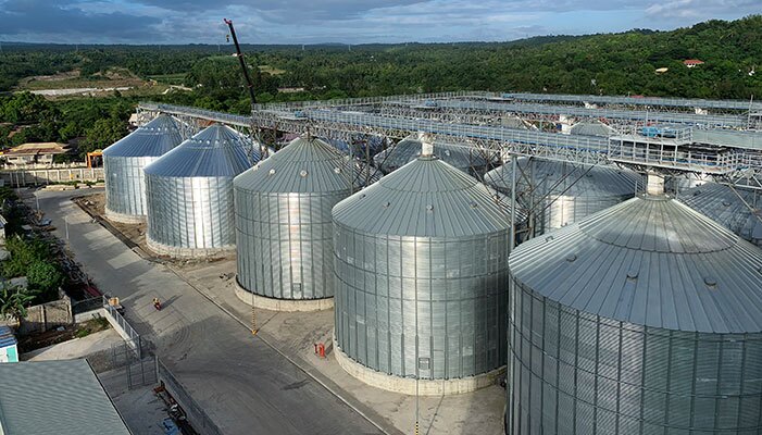 Steel grain storage silos for grain handling project